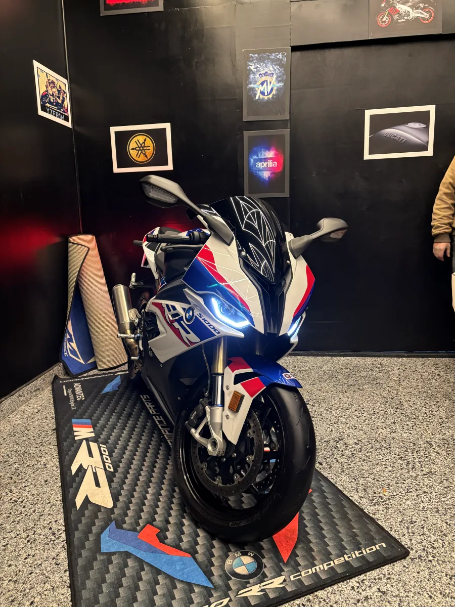 بي إم دبليو S1000RR بعد العناية